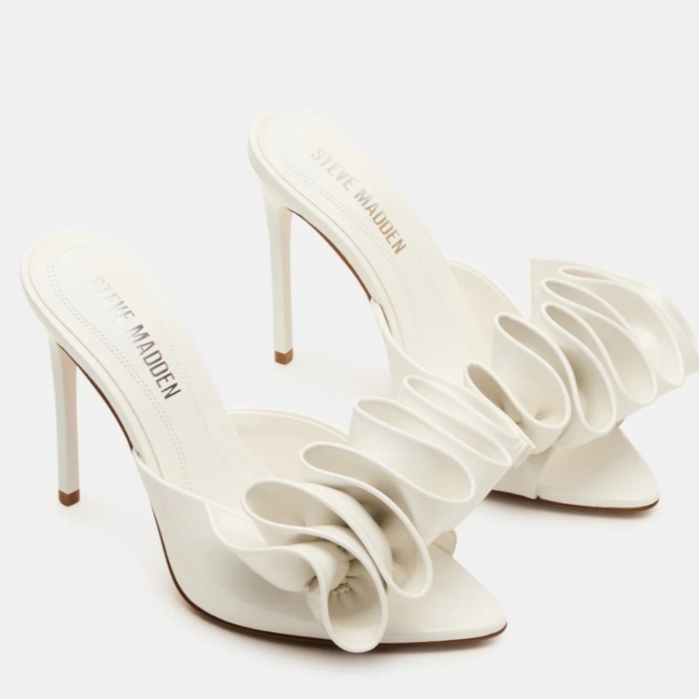Steve Madden Cream Ruffle Heels
